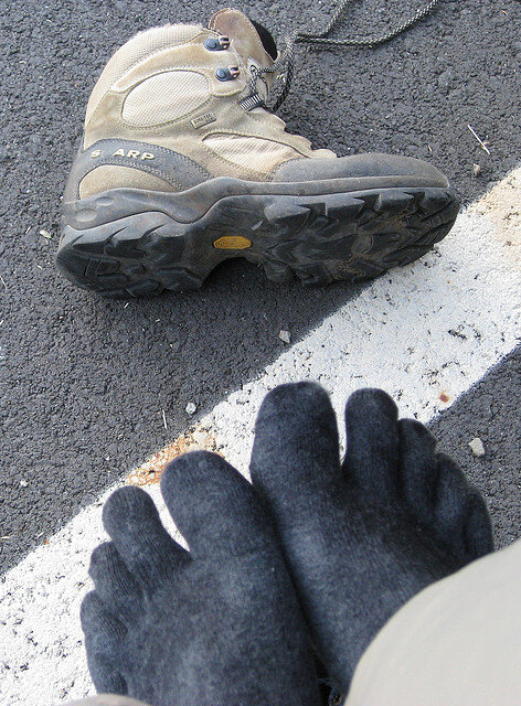 toe socks