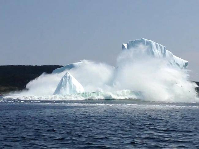 Newfoundland iceberg collapse caught on camera