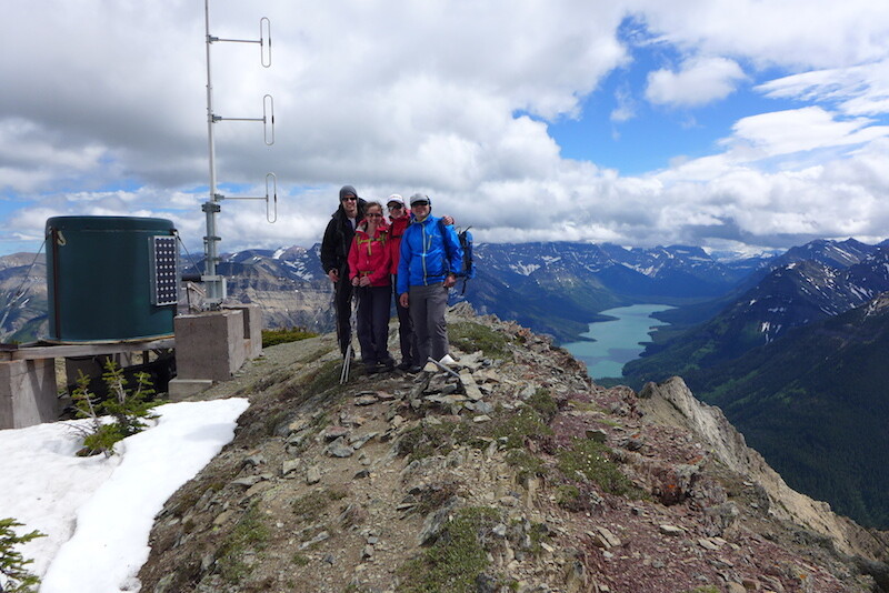 Hiking makes you happier and healthier: there is proof!